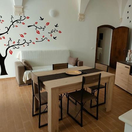 Appartamento Turistico I Portici L'Aquila Ngoại thất bức ảnh